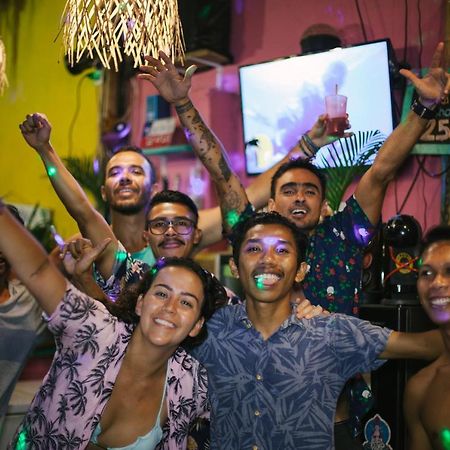 Auberge de jeunesse La Favela à Gili Trawangan Extérieur photo