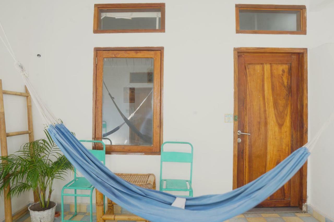 Auberge de jeunesse La Favela à Gili Trawangan Extérieur photo