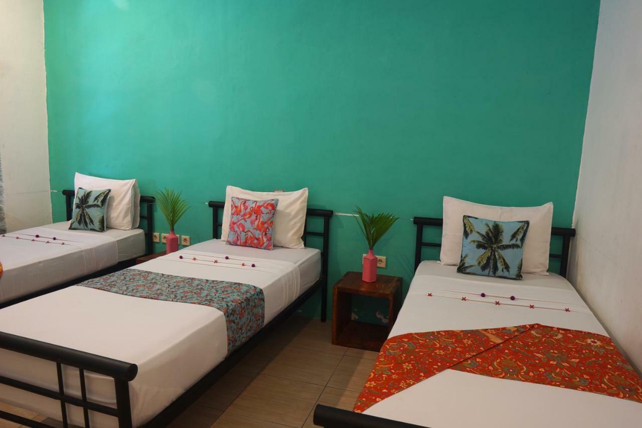 Auberge de jeunesse La Favela à Gili Trawangan Extérieur photo