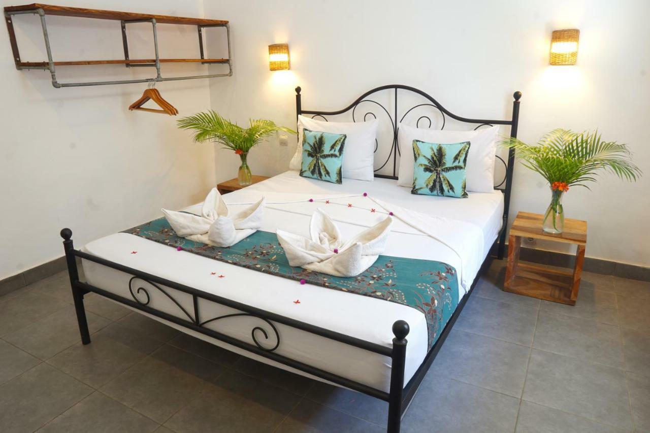 Auberge de jeunesse La Favela à Gili Trawangan Extérieur photo