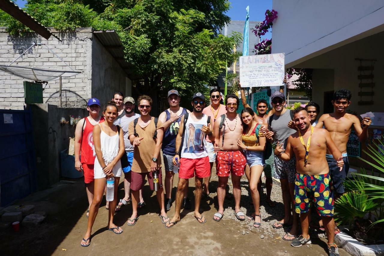 Auberge de jeunesse La Favela à Gili Trawangan Extérieur photo