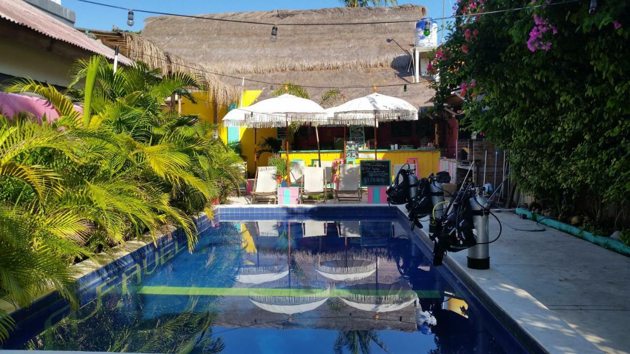 Auberge de jeunesse La Favela à Gili Trawangan Extérieur photo